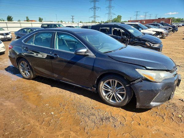 2015 TOYOTA CAMRY