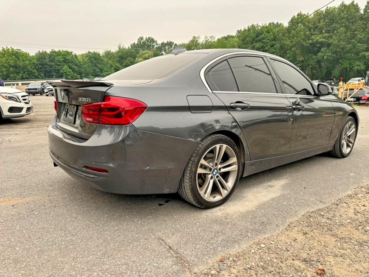 2017 BMW 330