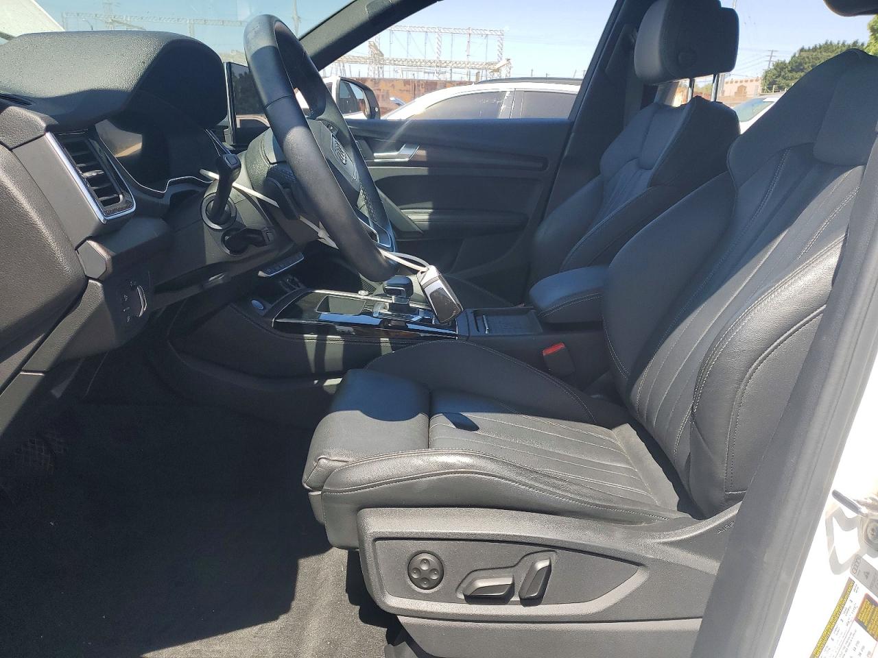 2021 AUDI Q5 quattro Premium Plus