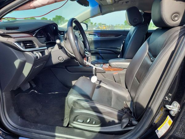 2017 CADILLAC XTS Luxury