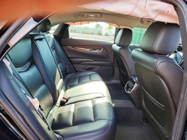 2017 CADILLAC XTS Luxury