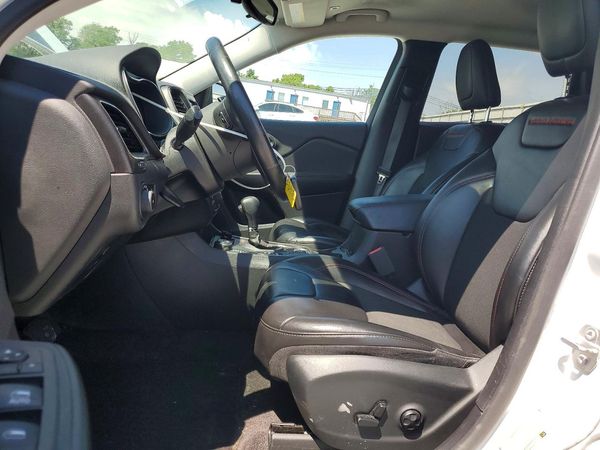 2019 JEEP CHEROKEE TRAILHAWK 4X4
