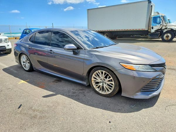 2018 TOYOTA CAMRY L/LE/SE/XLE — Passenger 3/4