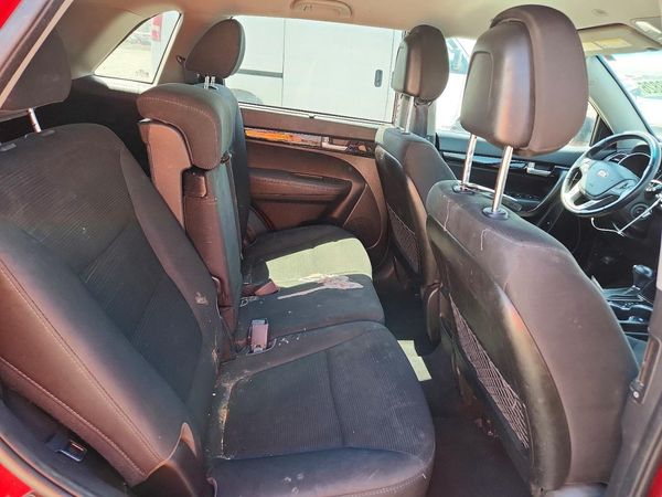 2015 KIA SORENTO GL