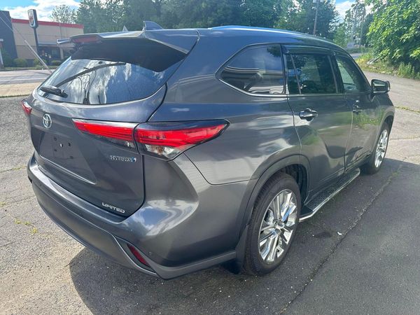 2023 TOYOTA HIGHLANDER Limited