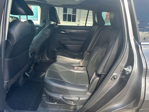 2023 TOYOTA HIGHLANDER Limited