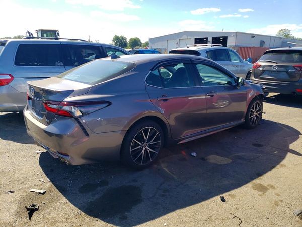 2021 TOYOTA CAMRY