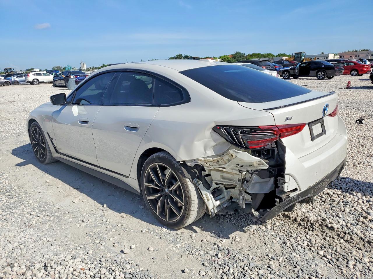 2025 BMW I4 eDrive40