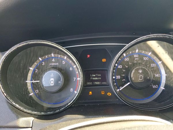 2014 HYUNDAI SONATA GLS/ GLS Popular