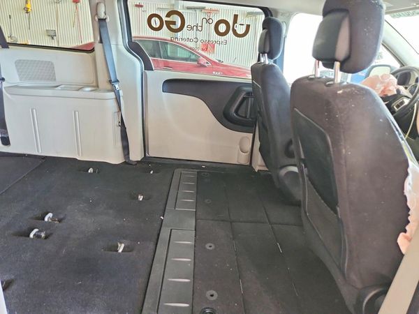2014 DODGE GRAND CARAVAN SE
