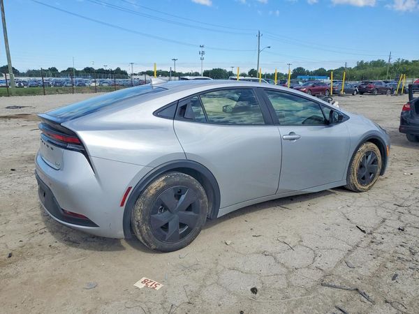 2024 TOYOTA PRIUS