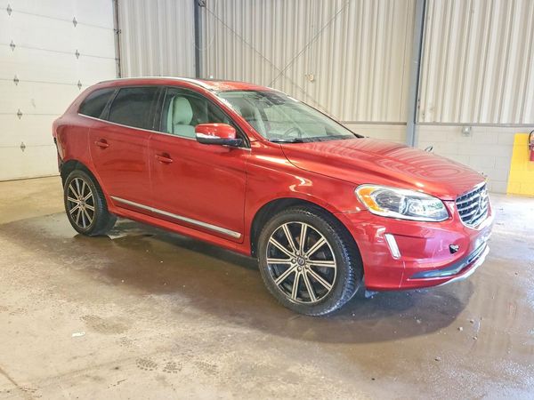 2017 VOLVO XC60