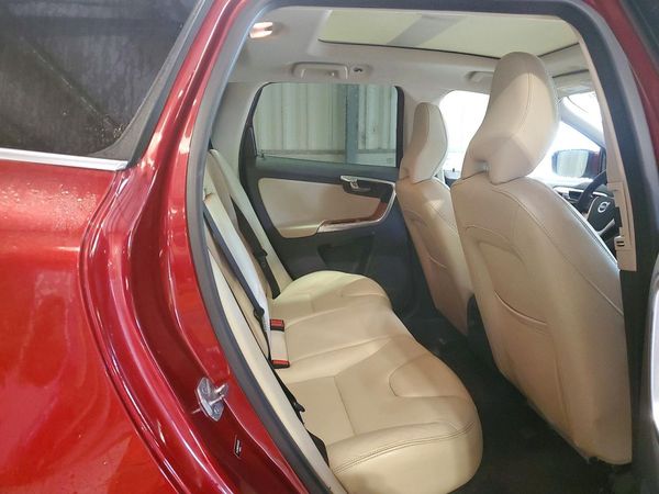 2017 VOLVO XC60