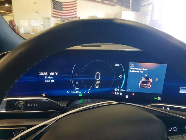 2024 CADILLAC LYRIQ Lux-1
