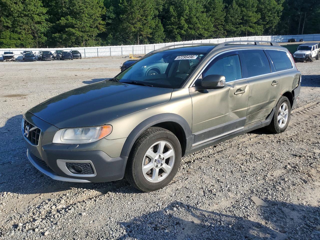 2010 VOLVO XC70 3.2