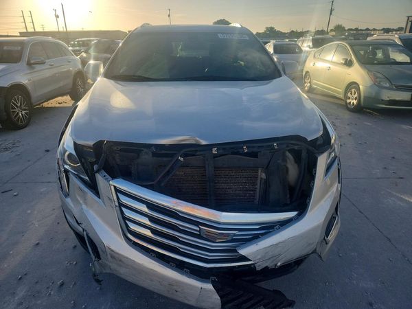 2019 CADILLAC XT5