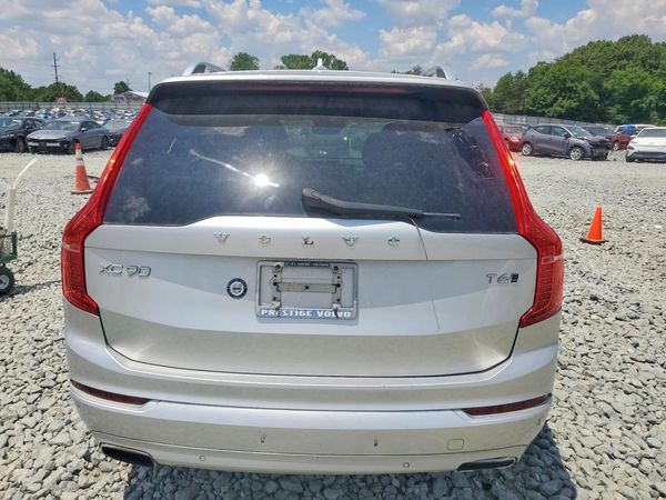2018 VOLVO XC90 Momentum — DIRR