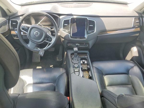 2018 VOLVO XC90 Momentum — CKPT