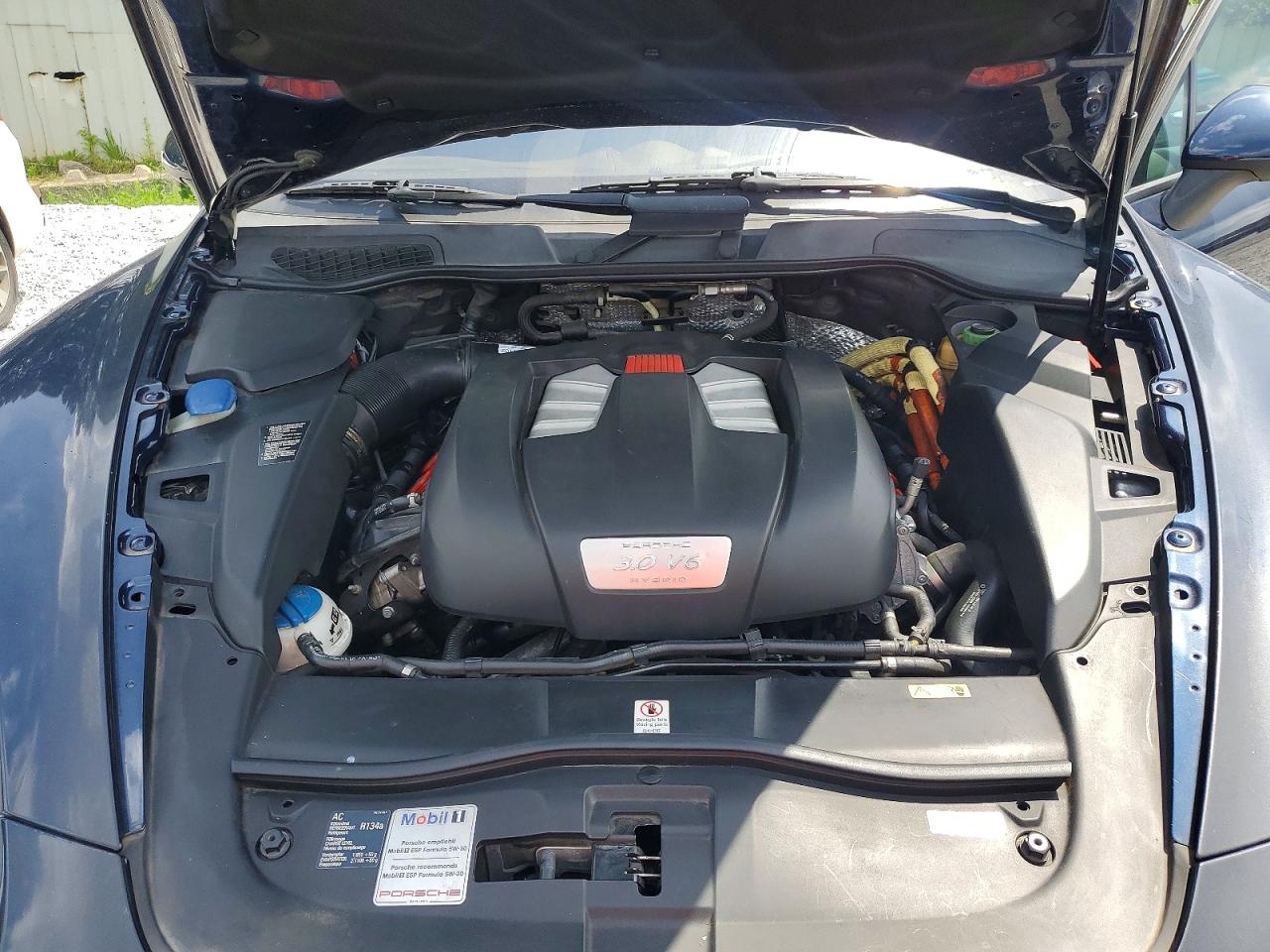 2011 PORSCHE CAYENNE Hybrid