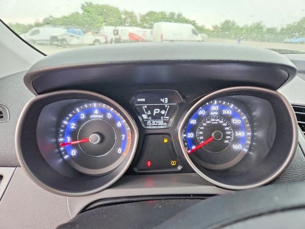 2016 HYUNDAI ELANTRA