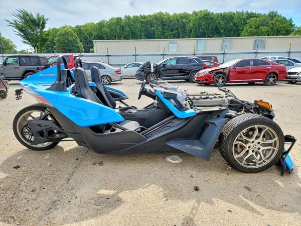 2022 POLARIS SLINGSHOT