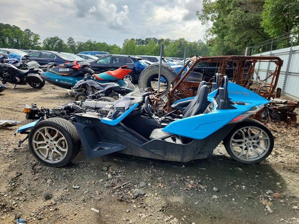 2022 POLARIS SLINGSHOT