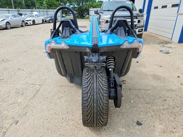 2022 POLARIS SLINGSHOT