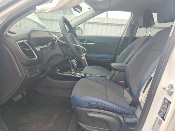 2024 KIA SELTOS S, X-Line