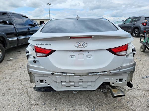 2015 HYUNDAI ELANTRA GLS(Middle)