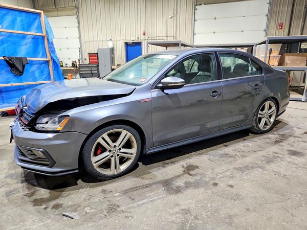 2017 VOLKSWAGEN JETTA GLI