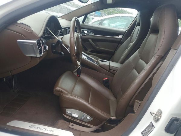 2016 PORSCHE PANAMERA Base (2WD), 4 (4WD)