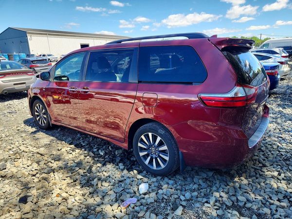 2019 TOYOTA SIENNA