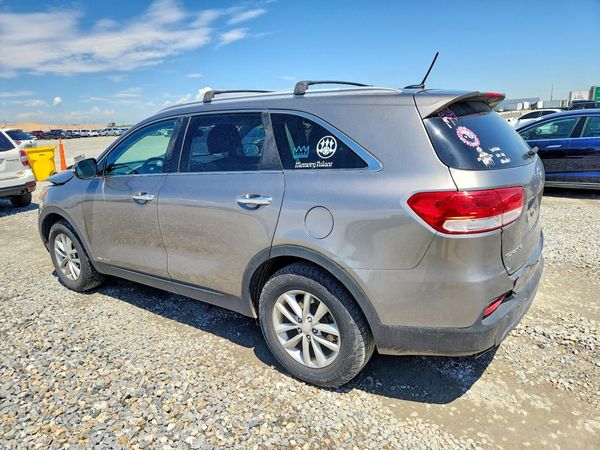 2017 KIA SORENTO L, LX
