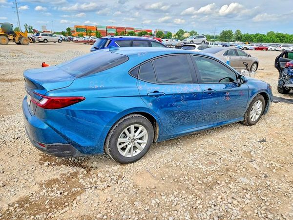 2025 TOYOTA CAMRY