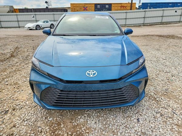 2025 TOYOTA CAMRY