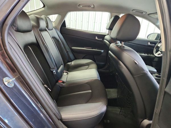 2019 KIA OPTIMA LX, S