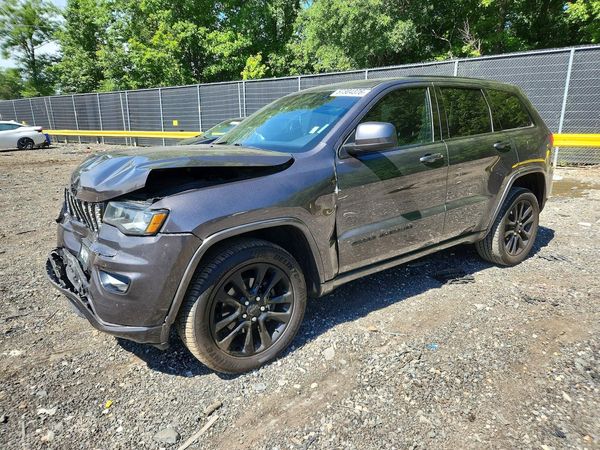 2019 JEEP GRAND CHEROKEE LAREDO 4X4