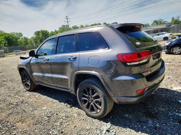 2019 JEEP GRAND CHEROKEE LAREDO 4X4
