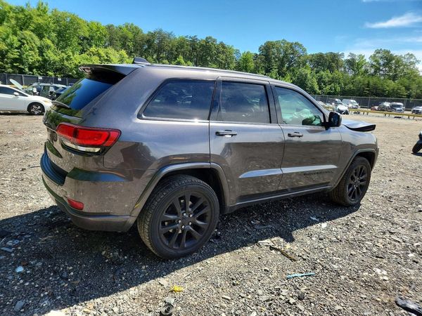 2019 JEEP GRAND CHEROKEE LAREDO 4X4