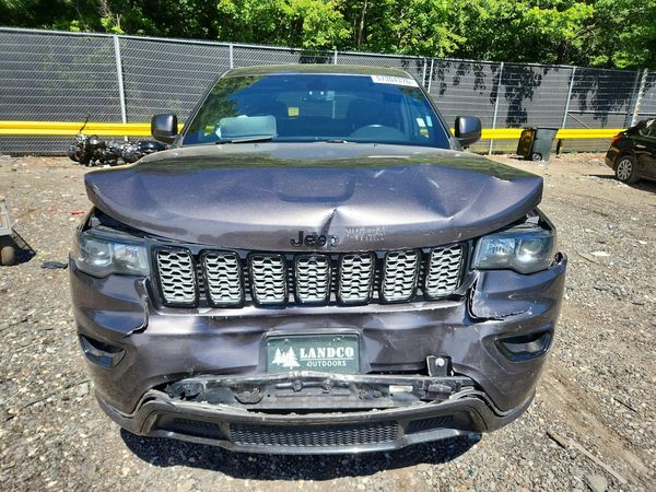 2019 JEEP GRAND CHEROKEE LAREDO 4X4