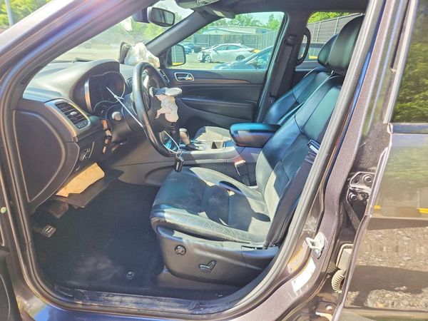 2019 JEEP GRAND CHEROKEE LAREDO 4X4