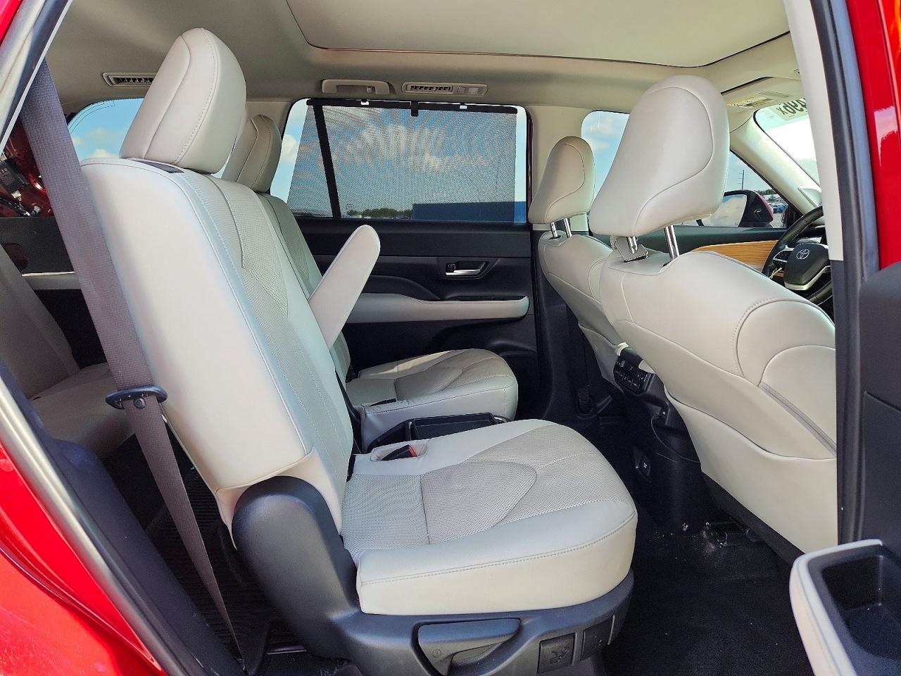2024 TOYOTA GRAND HIGHLANDER