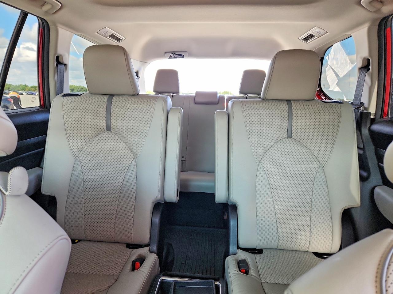 2024 TOYOTA GRAND HIGHLANDER