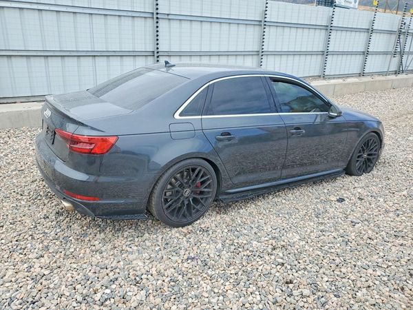 2017 AUDI A4 quattro Premium Plus
