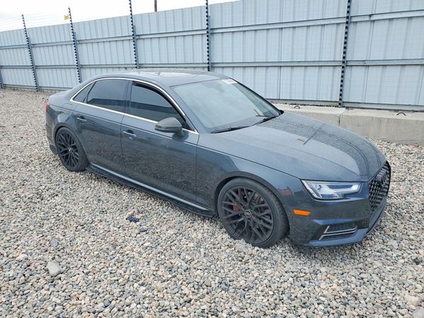2017 AUDI A4 quattro Premium Plus