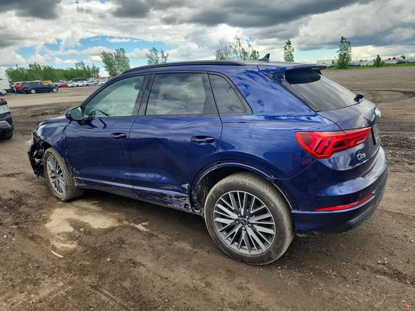 2023 AUDI Q3 quattro Premium