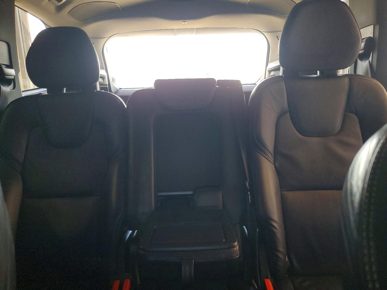 2016 VOLVO XC90 SV42 Momentum
