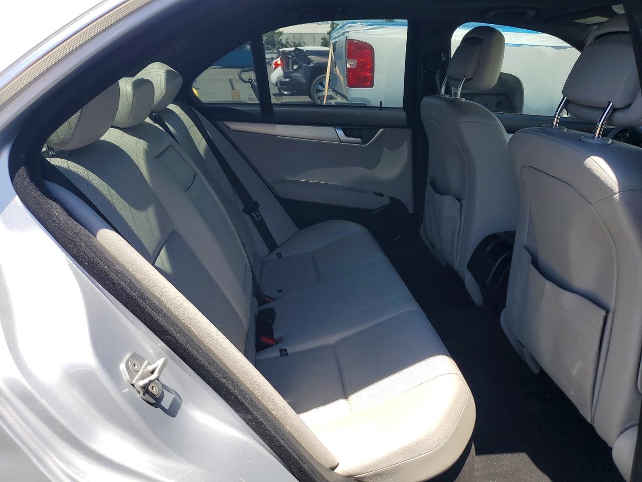 2012 MERCEDES-BENZ C C250