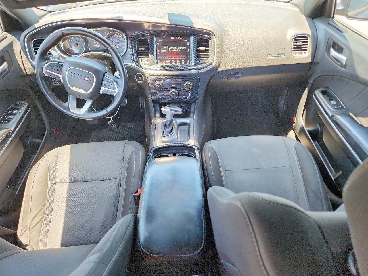 2016 DODGE CHARGER SXT
