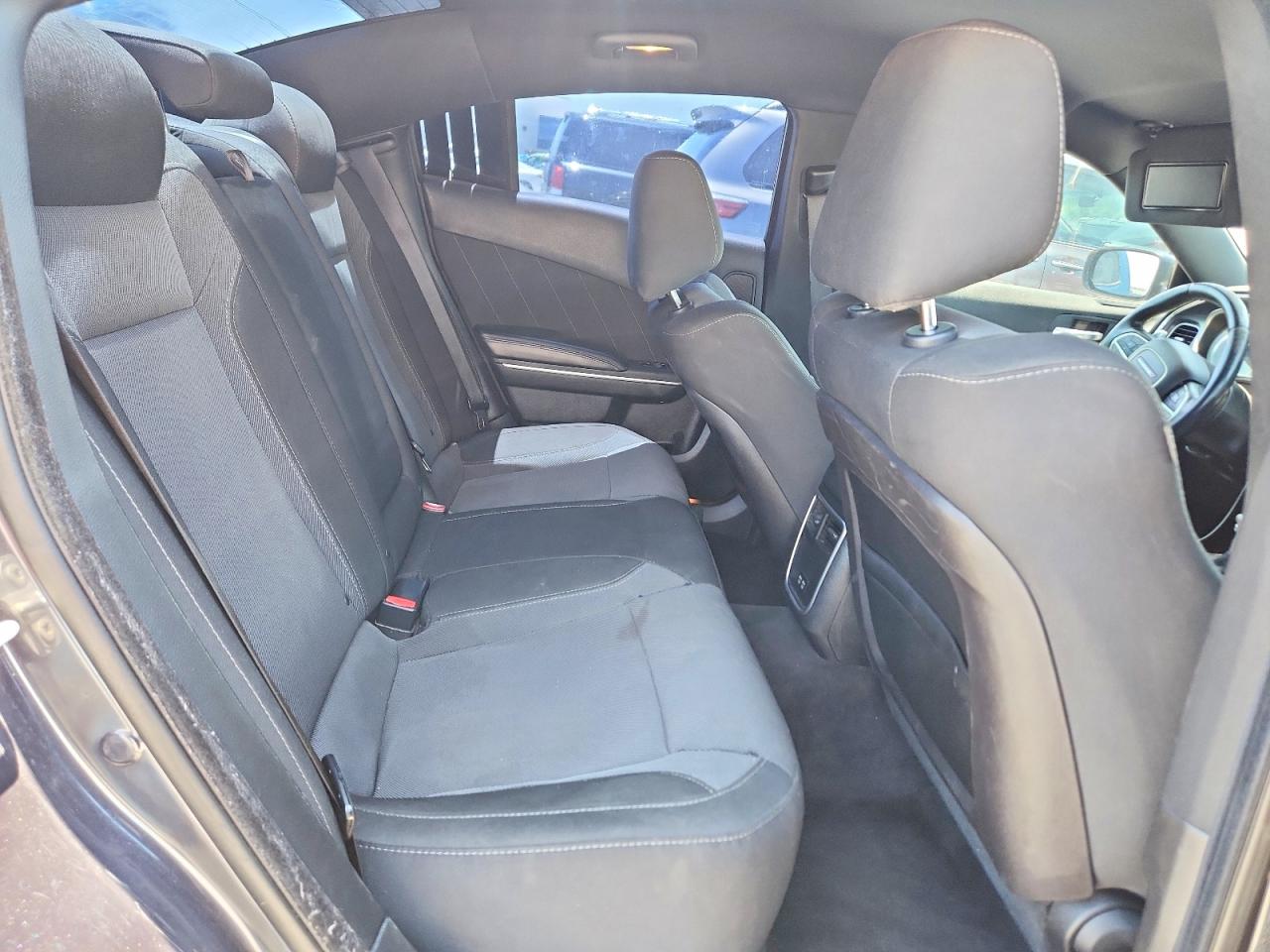 2016 DODGE CHARGER SXT